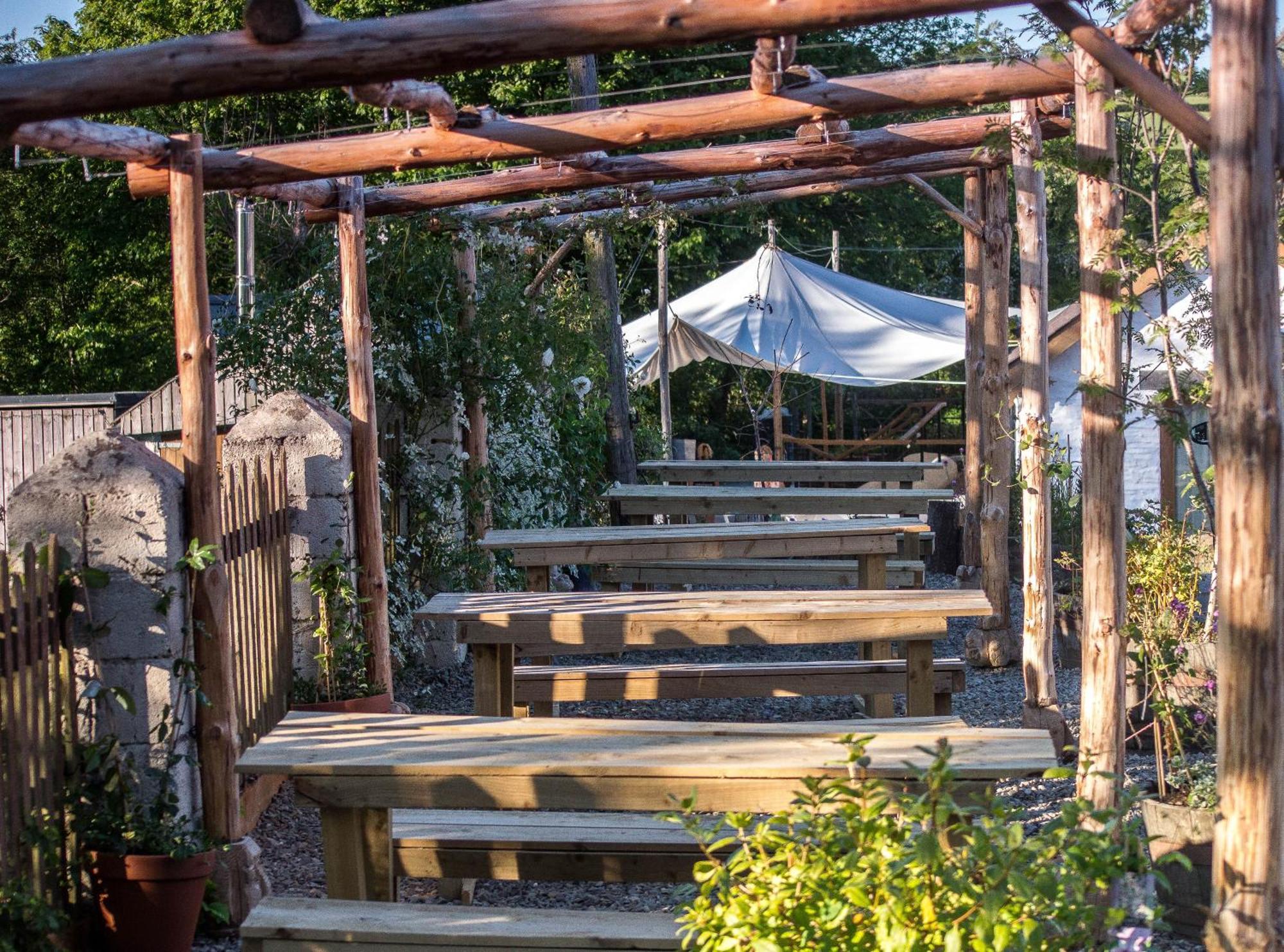 Ceridwen Glamping, Double Decker Bus And Yurts Llandysul Exterior foto